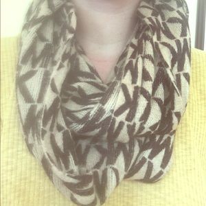Michael Kors scarf